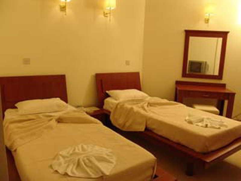 לאפיטוס Celebrity Hotel מראה חיצוני תמונה